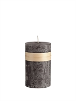 Lys Charcoal højde 15 cm Timber Candle fra Lübech Living - Tinashjem